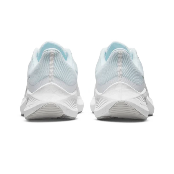 ⁦Nike Zoom Winflo 8 Summit White Metallic Silver⁩ – תמונה ⁦3⁩