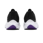 ⁦Nike Air Zoom Winflo 8 White Silver Black Flash Crimson⁩ – תמונה ⁦3⁩