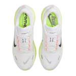 ⁦Nike Vomero Plus White Volt⁩ – תמונה ⁦4⁩