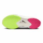 ⁦Nike Zoom Fly 5 "Ekiden" Luminous Green Volt⁩ – תמונה ⁦5⁩