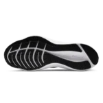 ⁦Nike Air Zoom Winflo 7 Black University Gold⁩ – תמונה ⁦5⁩