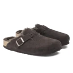 ⁦Birkenstock Boston Shearling Suede Clogs Mocha⁩ – תמונה ⁦2⁩