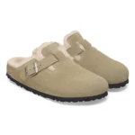 ⁦Birkenstock Boston Shearling Suede Clogs Taupe⁩ – תמונה ⁦2⁩