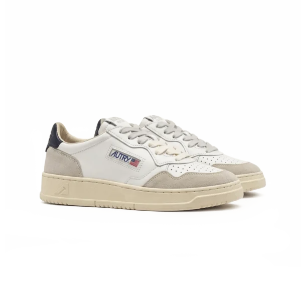 ⁦Autry Medalist Low Sneakers White Navy Leather⁩ – תמונה ⁦2⁩