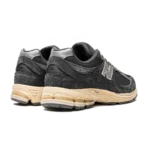 ⁦New Balance 2002R Black Phantom Grey⁩ – תמונה ⁦3⁩