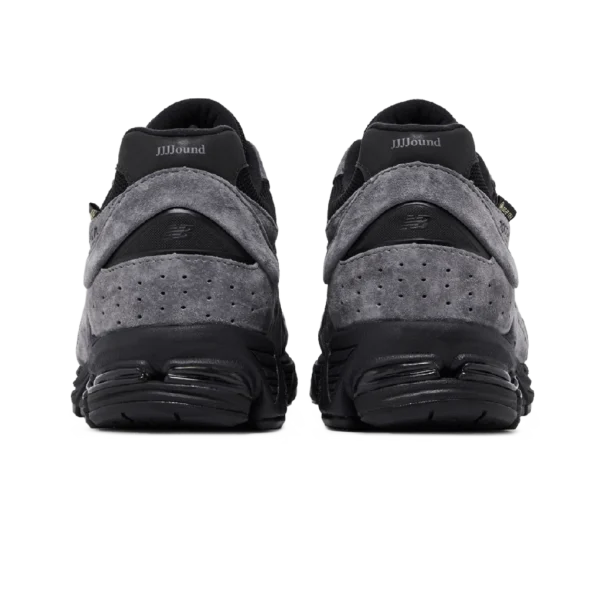 ⁦New Balance 2002R GORE-TEX x JJJJound Charcoal Grey⁩ – תמונה ⁦3⁩