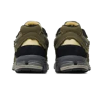 ⁦New Balance 2002R "Protection Pack“ Dark Moss⁩ – תמונה ⁦3⁩