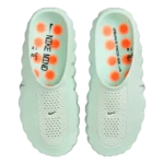 ⁦Nike Mind 001 Mule Barely Green Chrome Hyper⁩ – תמונה ⁦3⁩