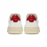 ⁦Autry Medalist Low Sneakers White Red Leather Classic⁩ – תמונה ⁦3⁩