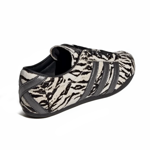 ⁦Adidas Tokyo Shoes Off White Core Black Wonder White⁩ – תמונה ⁦3⁩