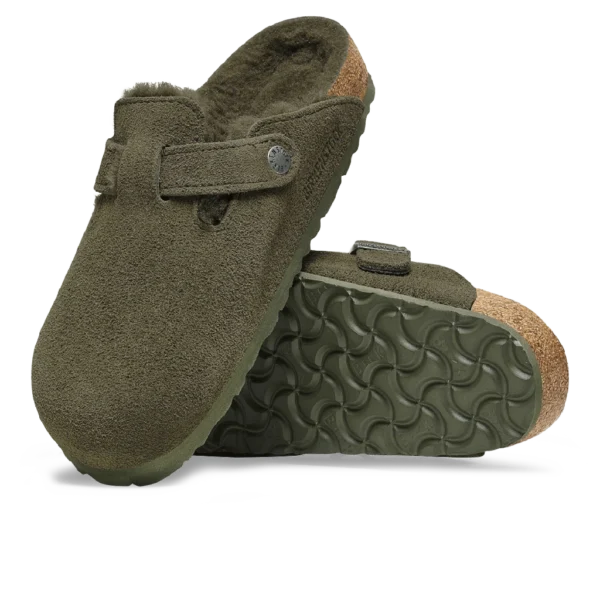 ⁦Birkenstock Boston Shearling Suede Clogs Thyme⁩ – תמונה ⁦4⁩