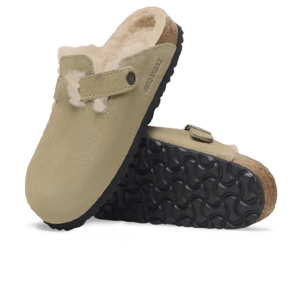 ⁦Birkenstock Boston Shearling Suede Clogs Taupe⁩ – תמונה ⁦4⁩