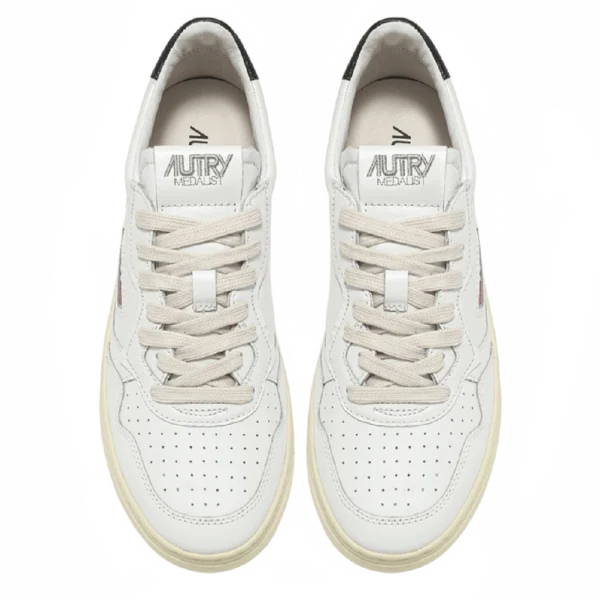 ⁦Autry Medalist Low Sneakers White Black Leather Classic⁩ – תמונה ⁦4⁩