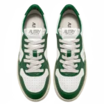 ⁦Autry Medalist Low Sneakers White Green Leather⁩ – תמונה ⁦4⁩