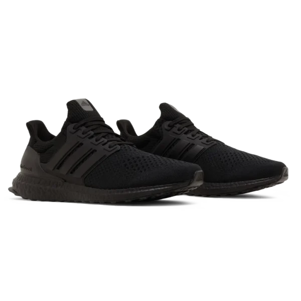 ⁦Adidas Ultraboost 1.0 DNA Triple Black⁩ – תמונה ⁦2⁩
