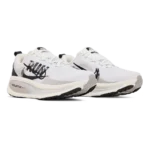 ⁦Nike Vomero 18 "Run Pack" Summit White College Grey Black⁩ – תמונה ⁦2⁩