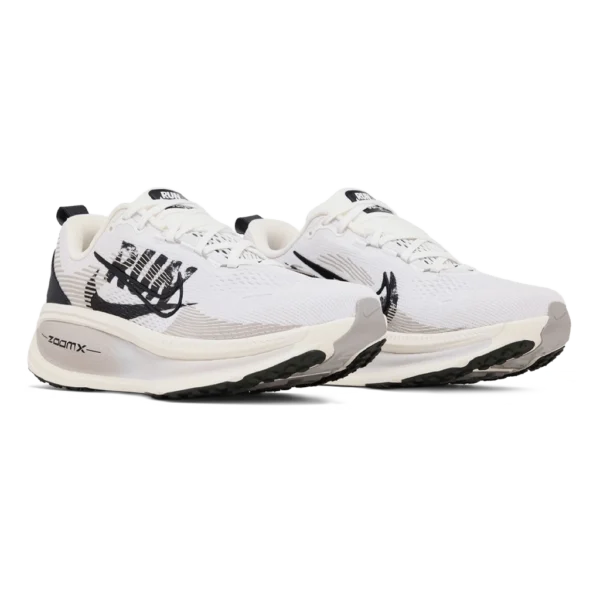⁦Nike Vomero 18 "Run Pack" Summit White College Grey Black⁩ – תמונה ⁦2⁩