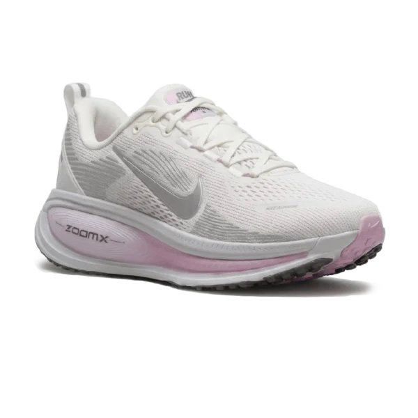 ⁦Nike Vomero 18 Sail Doll Beyond Pink Metallic Silver⁩ – תמונה ⁦2⁩