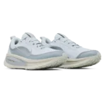 ⁦Nike Vomero 18 GORE-TEX Reflective Pure Platinum Metallic Silver⁩ – תמונה ⁦2⁩