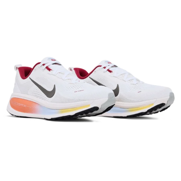 ⁦Nike Vomero 18 "Year of The Horse" White Dark Hazel Phantom⁩ – תמונה ⁦2⁩