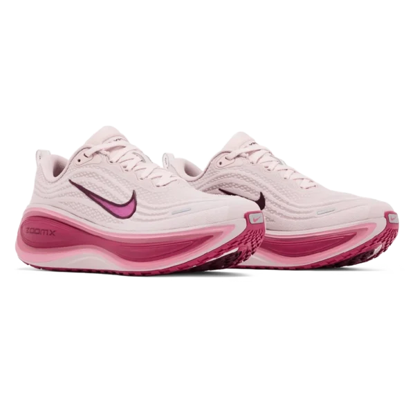 ⁦Nike Vomero Plus Silt Red Sweet Beet⁩ – תמונה ⁦2⁩
