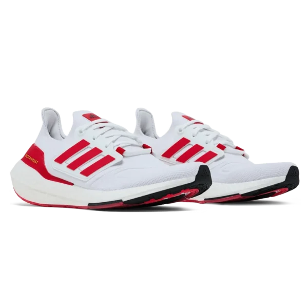 ⁦Adidas Ultraboost 22 White Vivid Red⁩ – תמונה ⁦2⁩