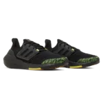 ⁦Adidas Ultraboost 22 Black Solar Yellow⁩ – תמונה ⁦2⁩