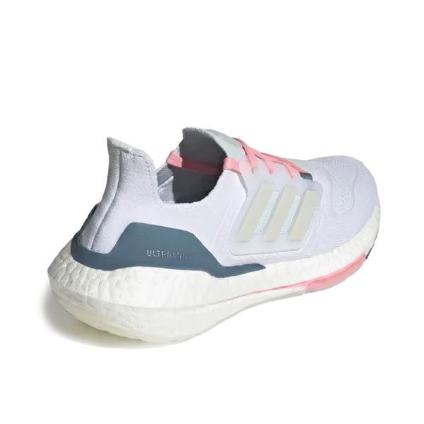 ⁦Adidas Ultraboost 22 White Almost Blue Pink⁩ – תמונה ⁦3⁩
