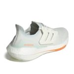 ⁦Adidas Ultraboost 22 White Blue Tint⁩ – תמונה ⁦3⁩