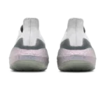 ⁦Adidas Ultraboost 21 Crystal White Hazy Green⁩ – תמונה ⁦3⁩