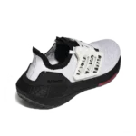 ⁦Adidas Ultraboost White Black China⁩ – תמונה ⁦3⁩