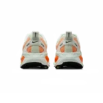 ⁦Nike Vomero 18 Barely Green Hyper Crimson⁩ – תמונה ⁦3⁩
