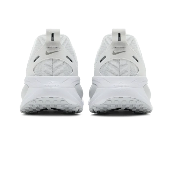 ⁦Nike Vomero 18 White Photon Dust⁩ – תמונה ⁦3⁩
