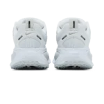 ⁦Nike Vomero 18 White Photon Dust Metallic Silver⁩ – תמונה ⁦3⁩