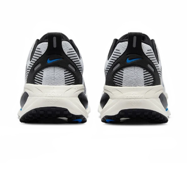 ⁦Nike Vomero 18 White Black Photo Blue⁩ – תמונה ⁦3⁩