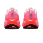 ⁦Nike Vomero Plus Soft Pink Hyper Pink Bright Crimson Pink Foam⁩ – תמונה ⁦3⁩