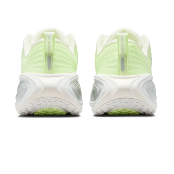 ⁦Nike Vomero Plus Summit White Barely Volt Metallic Silver⁩ – תמונה ⁦3⁩