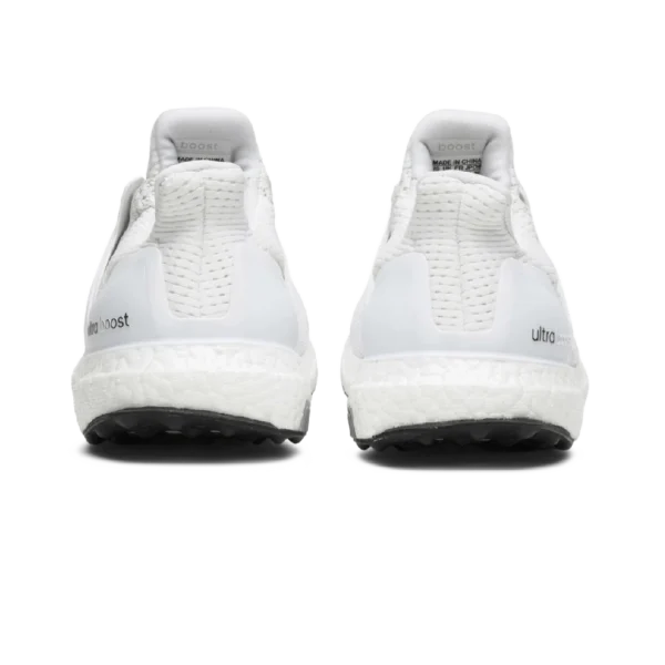 ⁦Adidas Ultraboost Triple White⁩ – תמונה ⁦3⁩