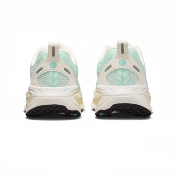⁦Nike Vomero 18 Mint Foam Sail⁩ – תמונה ⁦3⁩