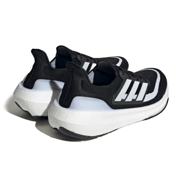 ⁦Adidas Ultraboost Light Core Black Cloud White⁩ – תמונה ⁦3⁩