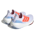⁦Adidas Ultraboost Light Blue Dawn Solar Red⁩ – תמונה ⁦3⁩