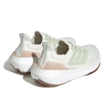 ⁦Adidas Ultraboost Light Non Dyed Linen Green⁩ – תמונה ⁦3⁩