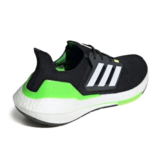 ⁦Adidas Ultraboost 22 Black Solar Green⁩ – תמונה ⁦3⁩