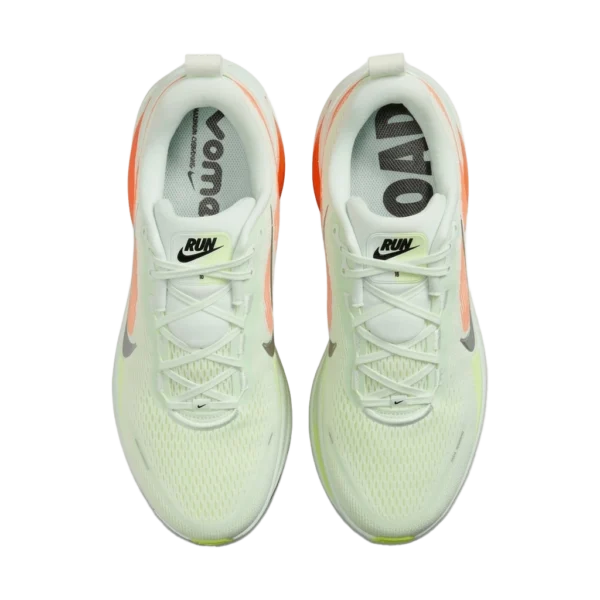 ⁦Nike Vomero 18 Barely Green Hyper Crimson⁩ – תמונה ⁦4⁩