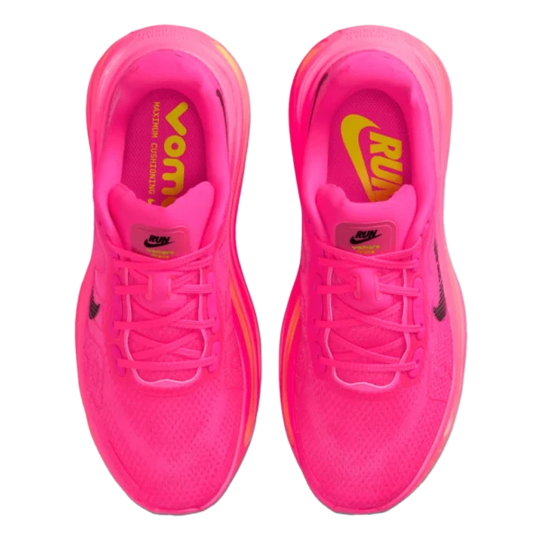 ⁦Nike Vomero Premium Hyper Pink Black Hot Punch⁩ – תמונה ⁦4⁩