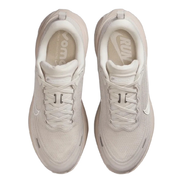 ⁦Nike Vomero Plus Light Orewood Brown⁩ – תמונה ⁦4⁩