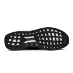 ⁦Adidas Ultraboost 4.0 Triple Black⁩ – תמונה ⁦4⁩