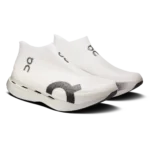 ⁦On Cloudboom Strike LS White Black⁩ – תמונה ⁦2⁩