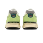 ⁦New Balance 990 Teddy Hi-Res White⁩ – תמונה ⁦3⁩