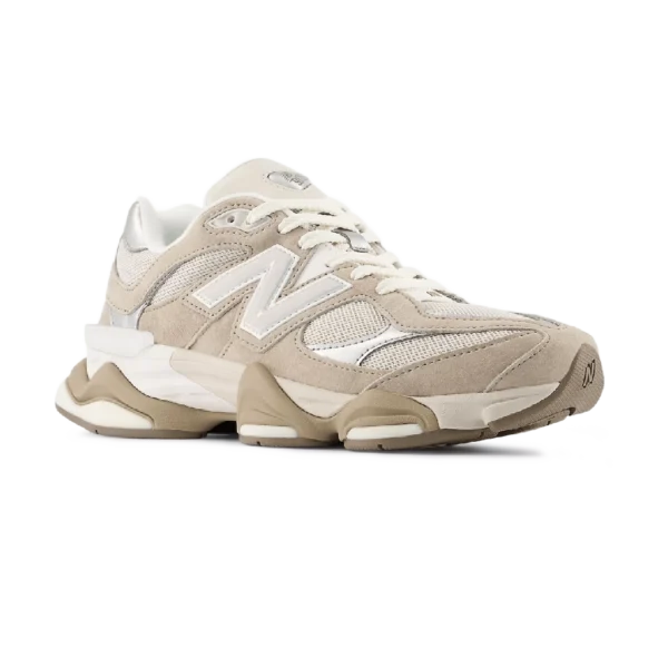 ⁦New Balance 9060 Moonbeam Silver Metallic Driftwood⁩ – תמונה ⁦2⁩